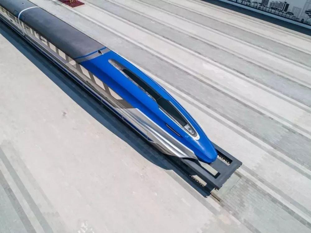 真正黑(hei)科技,速(sù)度比飛(fei)機還快(kuài)?中國基(jī)建再創(chuàng)奇迹,時(shí)速達1000公(gōng)裡